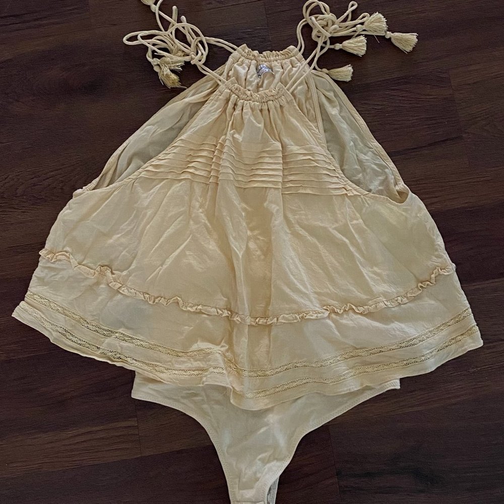 Free People Women's Bodysuit Yellow Flowy Sleeveless Ruffle Top Size S